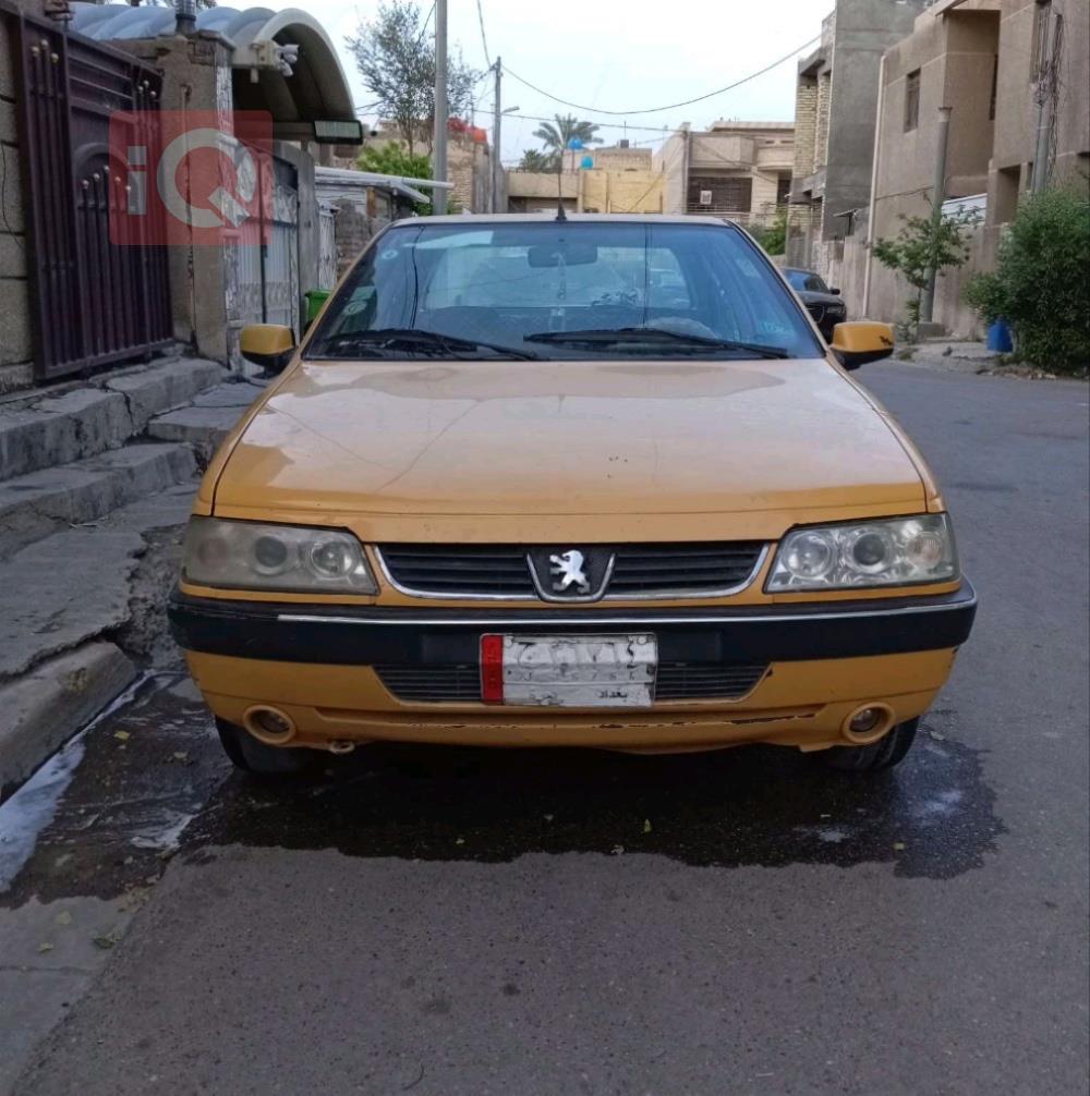 Peugeot 405